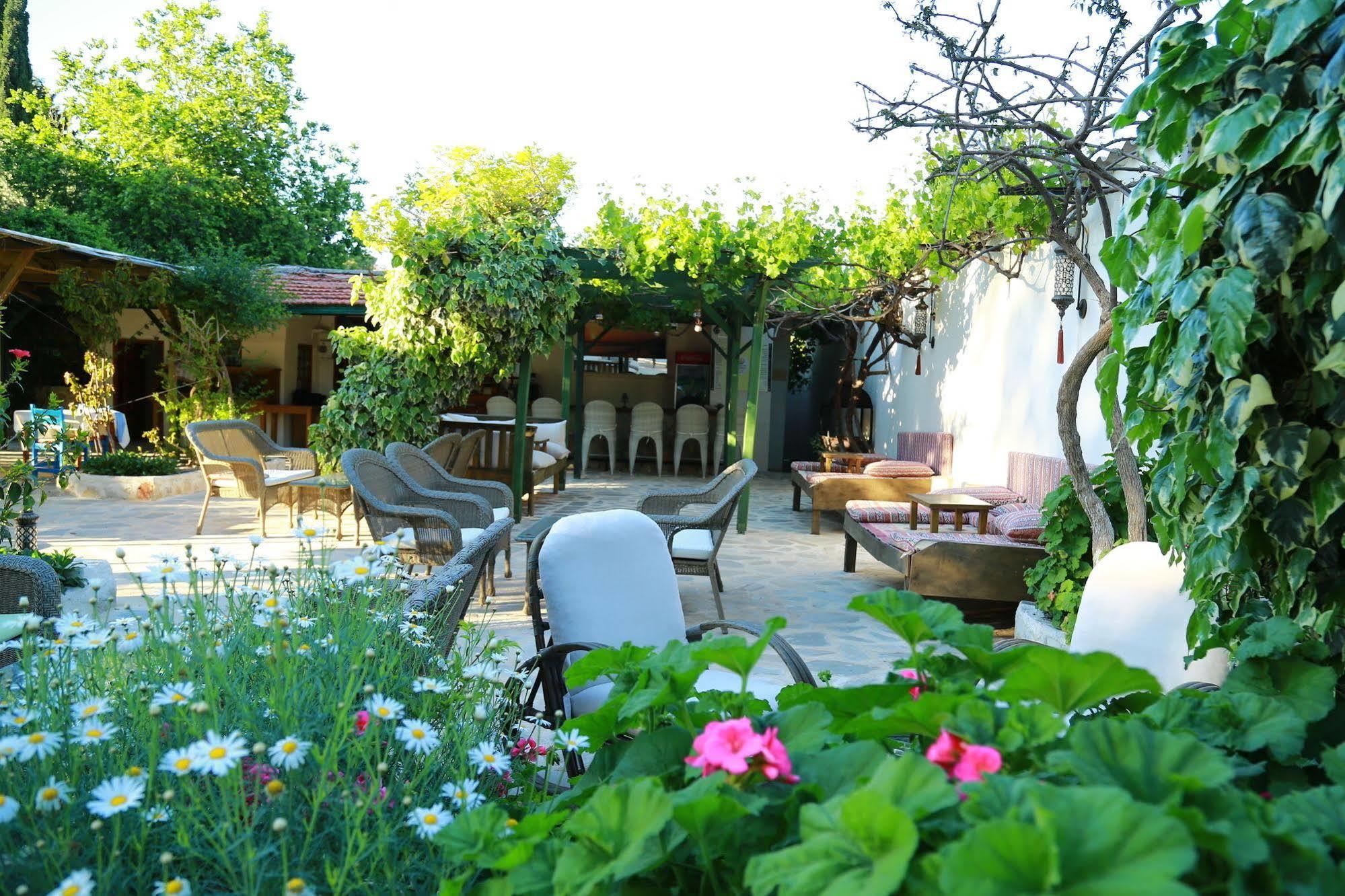 Dardanos Hotel Gelemis Exterior photo